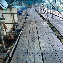 足場とびの募集です。未経験者大歓迎！先輩社員が親切に教えます。の画像