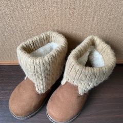 kidsムートンブーツ（13㎝）外では履かず美品の画像
