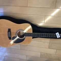 ハニービー　アコースティックギターです。美品です。