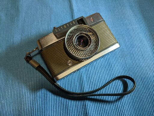 昭和　レトロ　インテリア　OLYMPUS PEN-EE　フイルムカメラ