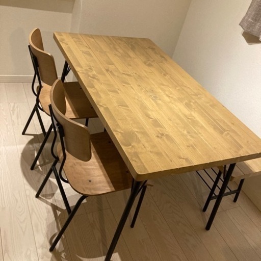 ダイニングテーブル　イス　4点セット