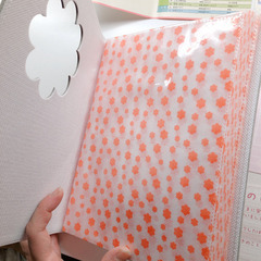 ベビーアルバム　手形セットつきの画像