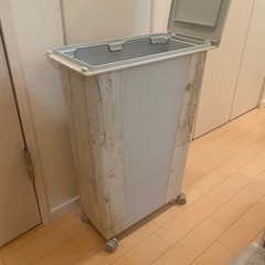 無印良品 ダストボックス 30L 蓋＆キャスター付の画像