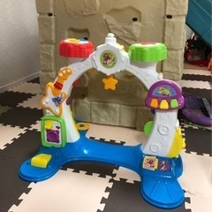 おもちゃ　つかまり立ち play skoolの画像
