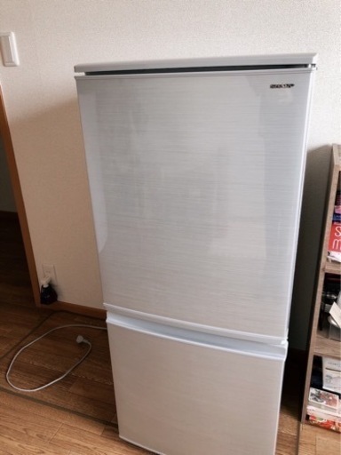 【値下げしました】シャープ　冷蔵庫　一人暮らし