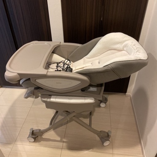 アップリカ　電動　ハイローチュア　ベビーラック