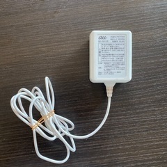 【充電アダプター付き】auガラホ　GRANTINA KYF37の画像