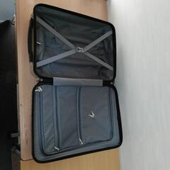 スーツケース の画像