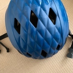 幼児用ヘルメット、膝、肘、手首ガードの画像