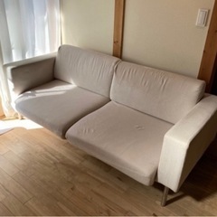 ソファの画像