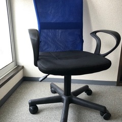 回転デスクチェア