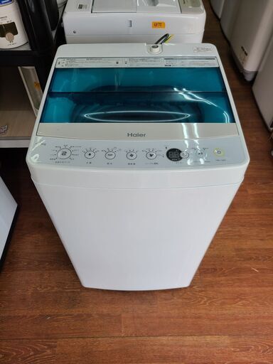 お買い得品‼　☆新生活応援☆　1人暮らしに最適サイズ♪　●6947●　ハイアール　洗濯機　JW-C45A　2017年製　4.5㎏　※右側持ち手なし　【リサイクルショップどりーむ天保山店】