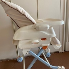 【￥0お譲りします】COMBI ハイローチェア(手動)の画像