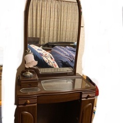 無料！ドレッサー　化粧台　鏡台　早い者勝ちです！