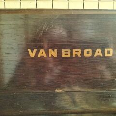 足踏み　オルガン　VAN BROAD