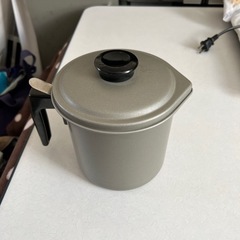 新品オイルポット