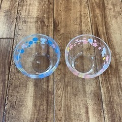 ガラスの器の画像
