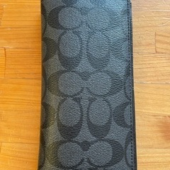 COACH二つ折り長財布