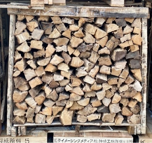 【残りわずか】薪　広葉樹カシ100% 水分率14％　１立米
