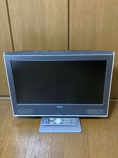 東芝  26型液晶TV （1000円コンデション良好、2006年製）