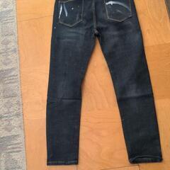 ダメージデニムの画像