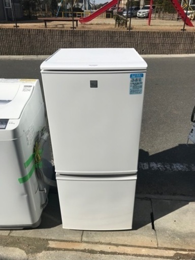 名古屋市郊外配送料無料キャンペーン中　SHARP シャープ　2ドア冷蔵庫　SJ-14E5-KW  2017年製