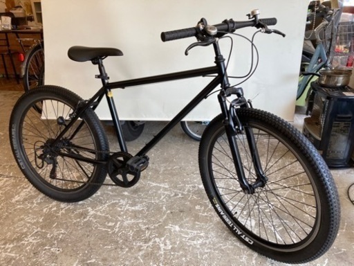 【極太タイヤマウンテンバイク】26インチ　6段変速　マットブラック