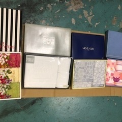 終了　贈答品のタオル　たくさんあります　保管品　写真で確認を