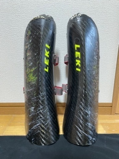 LEKI カーボン　レガース　（シンガード）中古