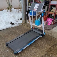 【取引完了】ＷＡＳＡＩ ランニングマシン　AI0102  おうちトレーニングに