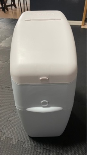 アップリカ　オムツゴミ箱