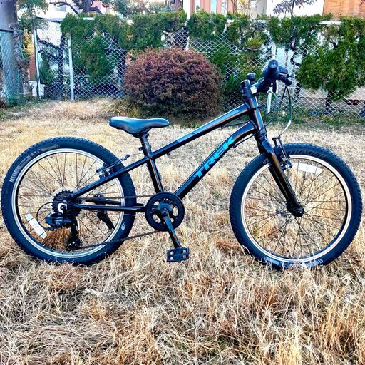 8.1kg！ アルミフレームでとにかく軽い！ 超本格的KIDSマウンテンバイク TREK SUPERFLY 20