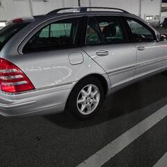 W203 C200 コンプレッサーの画像
