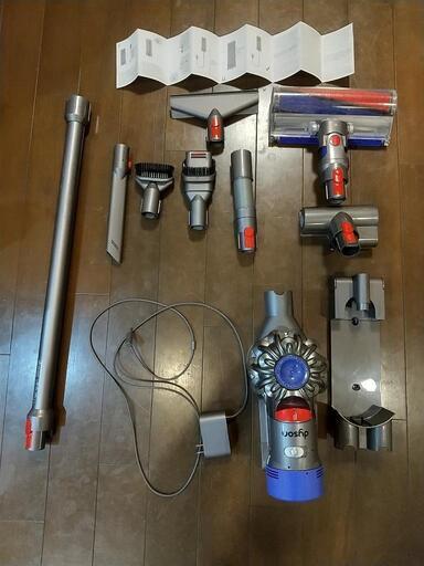 Dyson コードレスクリーナー V8 Fluffy + SV10