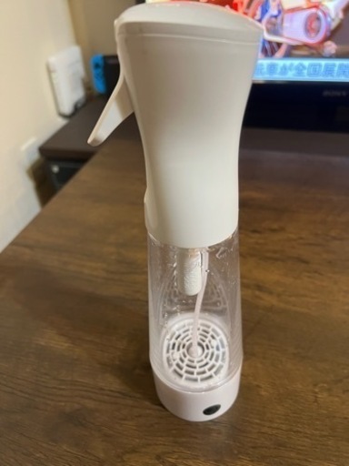次亜塩素酸水生成器 電解次亜水製造機 99%除菌 水メーカーマシン 水と塩 家庭でワンタッチに生成 自宅 DIY 再利用可能 充電式バッテリー 洗浄液用 防水 ステイン 臭気除去 水サブパッケージボトル ポータブル 携帯便利 400ml