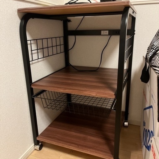 【お譲り先決定】レンジ台　美品