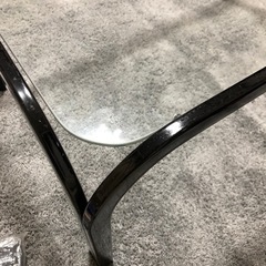 ガラスのテーブルの画像