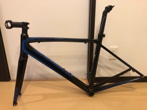 【更に更に更に値下げしました、最終価格】GIANT TCR 0（2015NEW）
