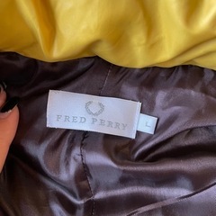 FRED PERRY ダウンジャケット　イエローの画像