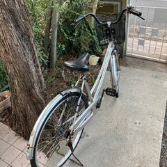 中古自転車　(パンクしてる)の画像