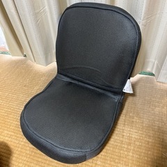 ナフコのコンパクト座椅子の画像
