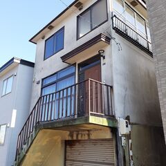 旭町一戸建て