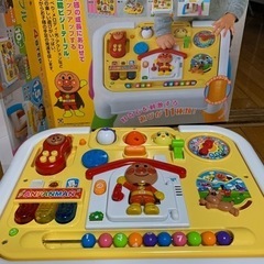 決まりました アンパンマンよくばりテーブル