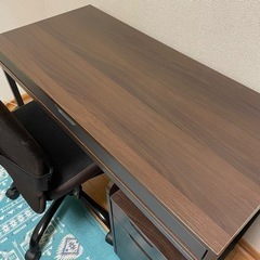 デスク・チェアー・ワゴン3点セットの画像