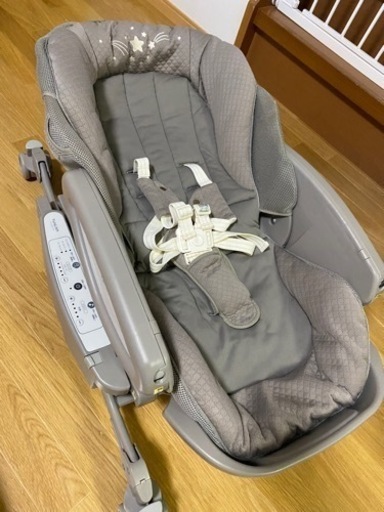 アップリカ　 ユラリズムオート　プレミアム　ムーンロック