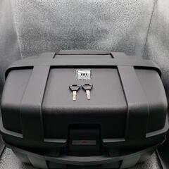 モトボワットbb★リアボックス47L