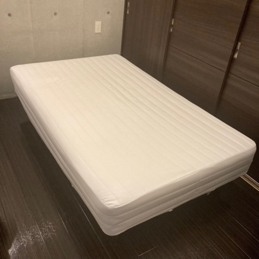 無印良品　足付きマットレス　高密度ポケットコイル　セミダブル