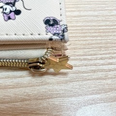 ［売り切れました］ディズニー　ミッキー　ミニー　折り財布　レディース　小物の画像