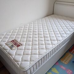 未使用のニトリベッド（保証付き）