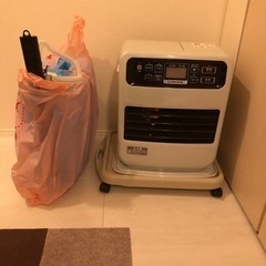 ★取引先決定★コロナ　石油ファンヒーター&灯油缶セット